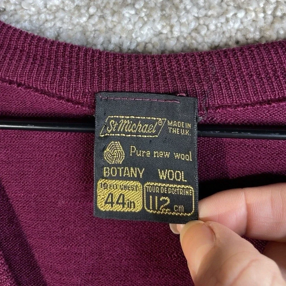 St Michael Sweater Mens 44‎ Burgundy V-Neck Pure Botany Wool Vintage UK Made